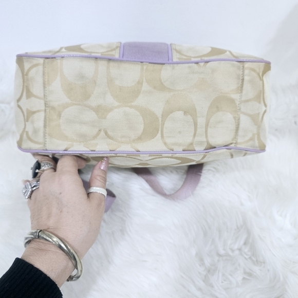 Coach signature tan and lilac purse - Picture 15 of 15